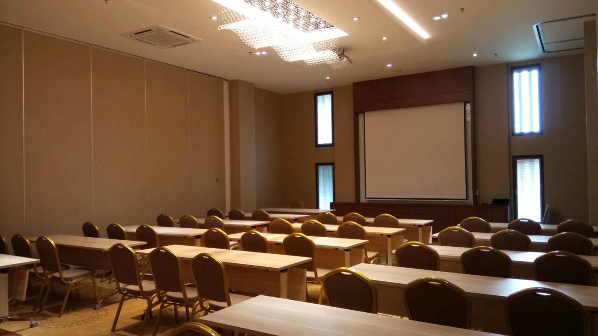 Purest Hotel Sungai Petani Buitenkant foto