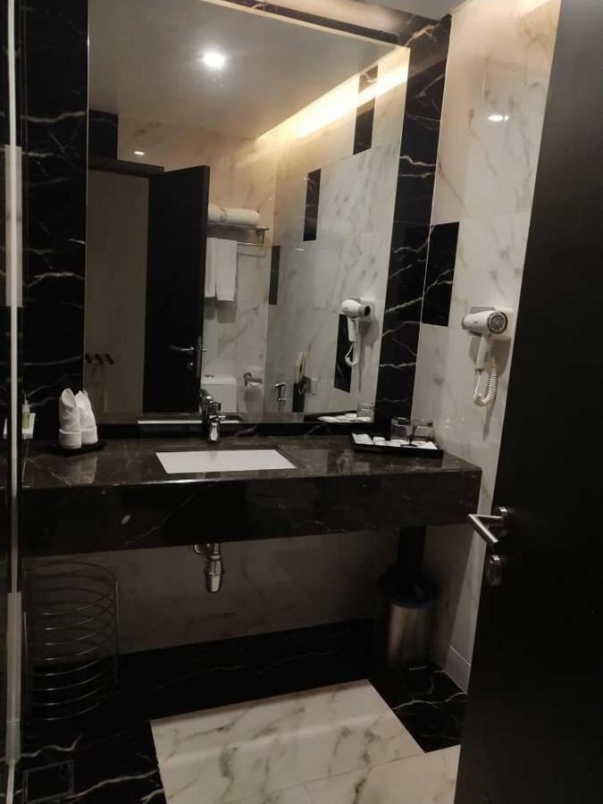 Purest Hotel Sungai Petani Buitenkant foto
